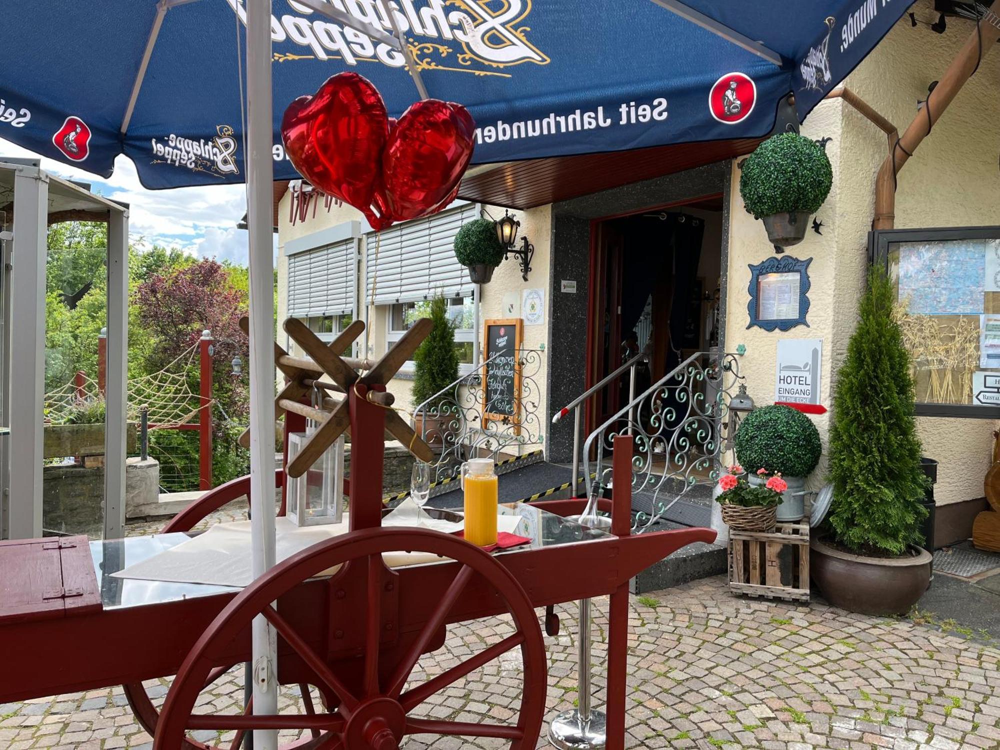 Hotel-Restaurant Berghof Johannesberg Ngoại thất bức ảnh